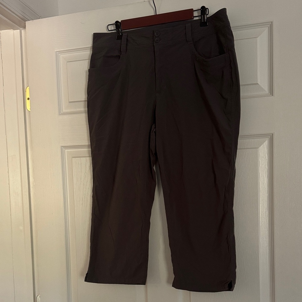 Eddie Bauer Performance Capri